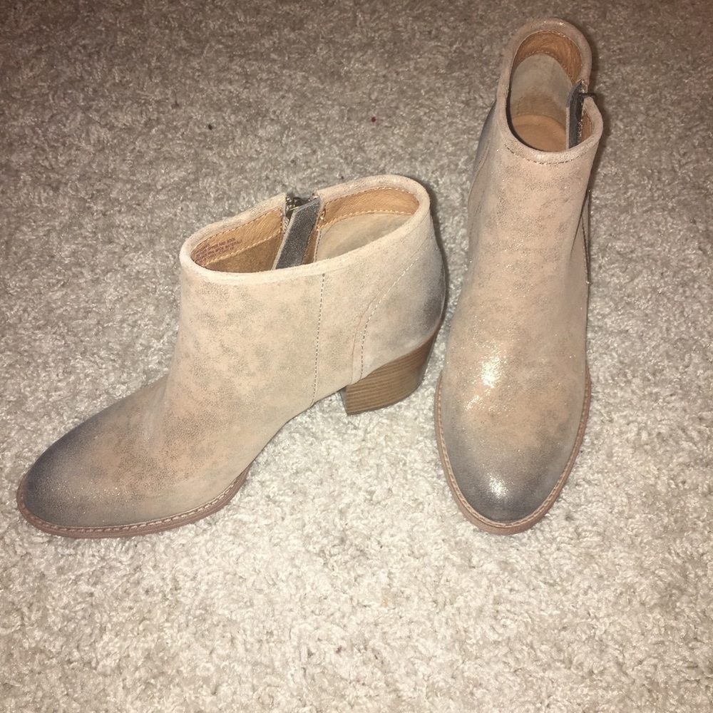 Anthracite Suede Boots